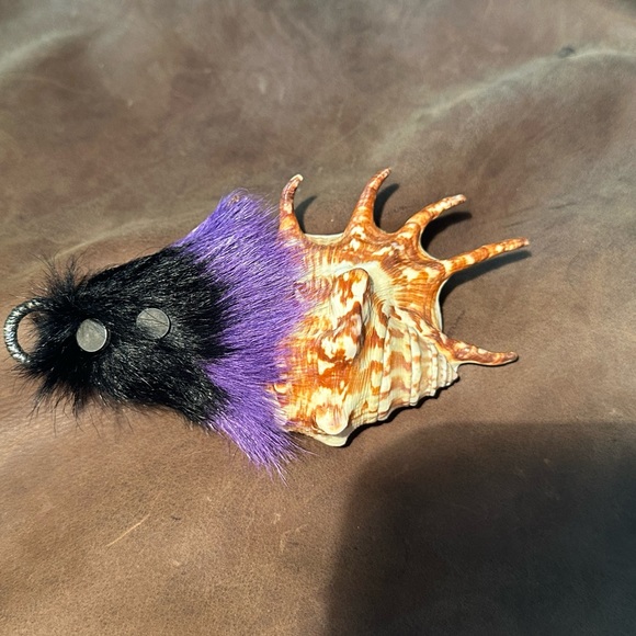 PRADA SHELL AND FUR PENDANT missing cord - Picture 7 of 16